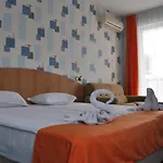 Belleville Hotell 3*
